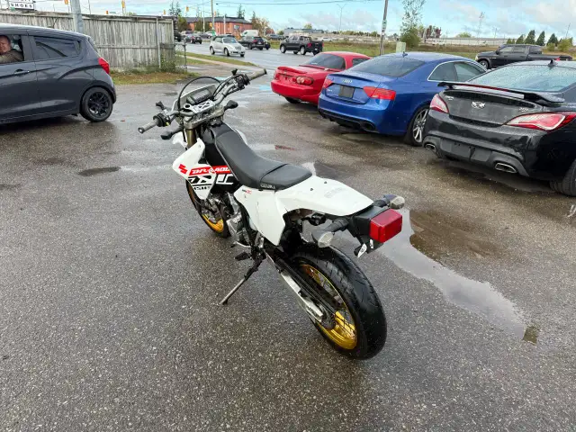 2019 Suzuki DRZ-400 SM, DUAL SPORT, SUPERMOTO, GOLD WHEELS in Sport Touring in London - Image 4