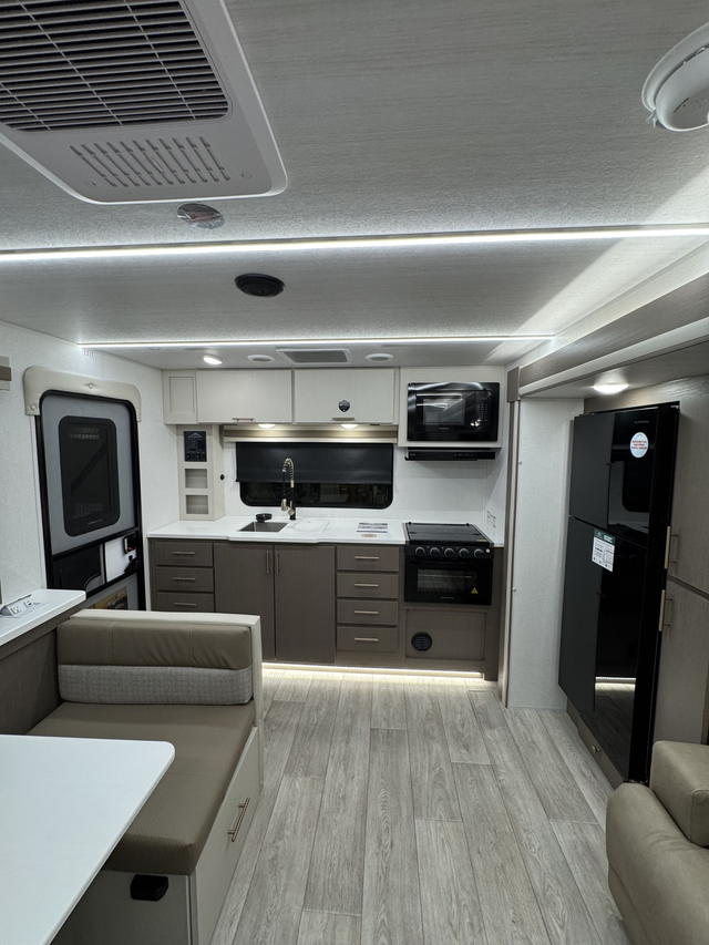 2026 Forest River ALTA 2375KRK in Travel Trailers & Campers in Regina - Image 6