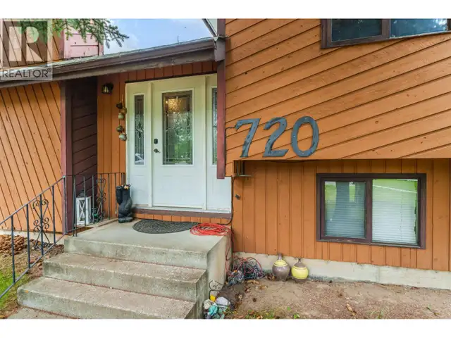 720 CARIBOO TRAIL 100 Mile House, British Columbia in Houses for Sale in 100 Mile House - Image 2