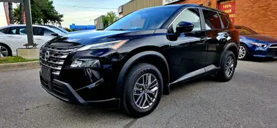 Air Conditioning, Cloth Seats, Adjustable Steering Wheel, Remote Start, Blind Spot Monitor, Reverse...