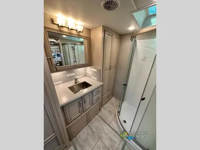 2023 Newmar Kountry Star 4037 Diesel Pusher 360 h.p. in RVs & Motorhomes in Moncton - Image 77