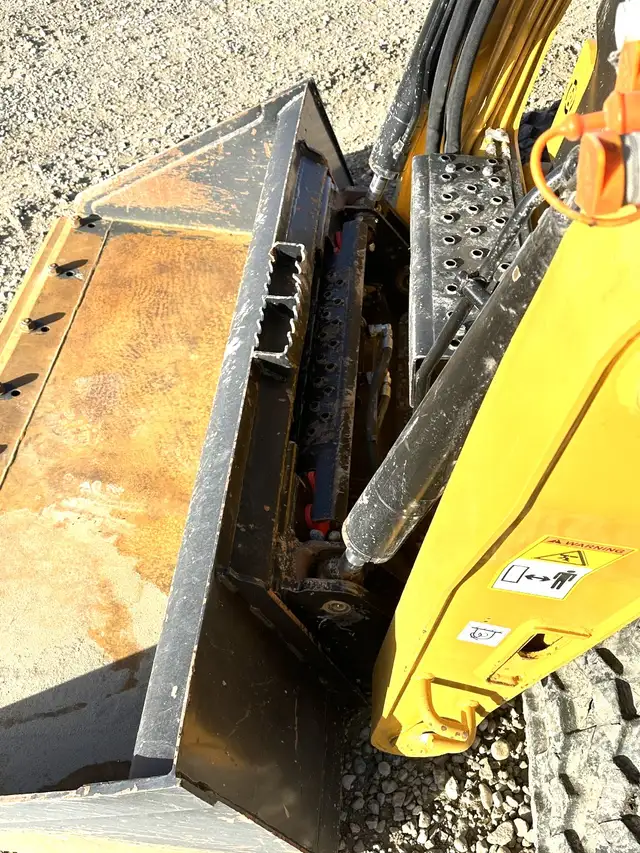 2025 SANY ST230V Track Skid Steer in Heavy Equipment in Lethbridge - Image 10