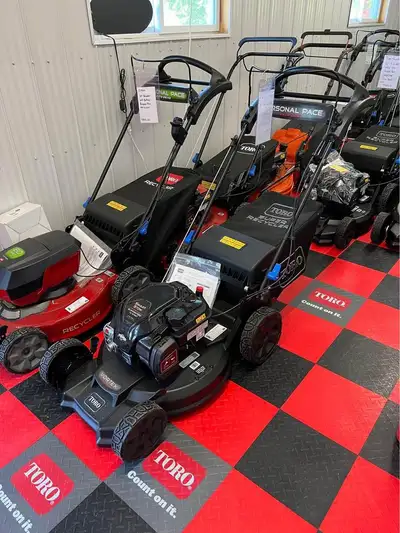 Toro 21" SuperRecycler®w/Personal Pace®&SmartStow® (21565) Mower, View more