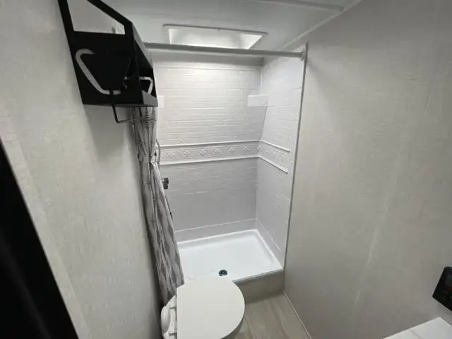2026 Keystone RV Hideout 262BHS in Travel Trailers & Campers in Kamloops - Image 21