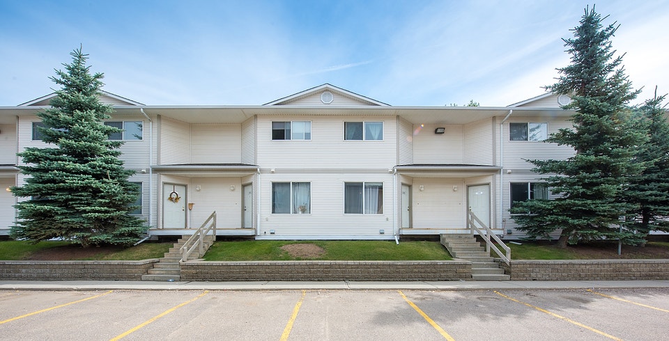 Grove Estates - Townhome House for Rent 3