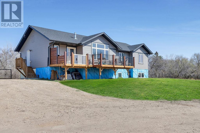 30146 Range Road 270 Rural Mountain View County, Alberta in Houses for Sale in Red Deer - Image 2