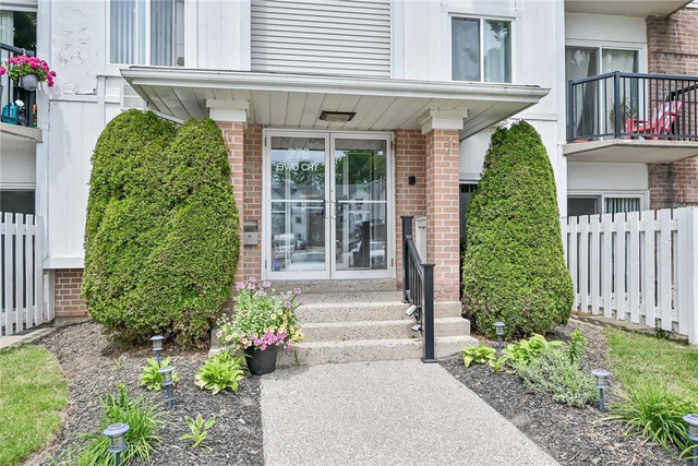 276 EIWO Court, Unit #101 Waterloo, Ontario in Condos for Sale in Kitchener / Waterloo - Image 4