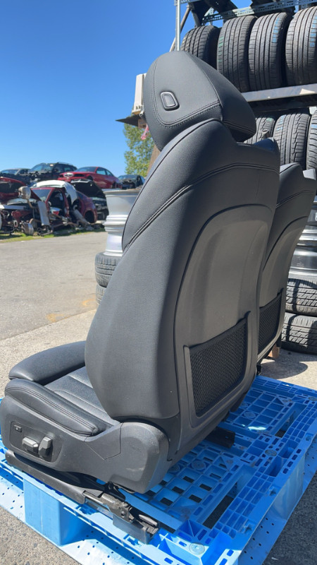 Seats for BMW G20 2019 (Ref#26B) in Auto Body Parts in Burnaby/New Westminster