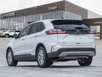 With luxury inside, and a bold, distinct style outside, the Ford Edge will stand out in the crowd as... (image 6)