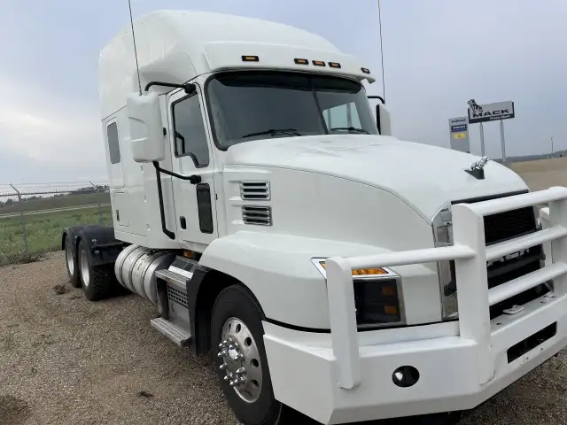 2020 Mack Anthem 64T 70 in Heavy Trucks in Regina - Image 4