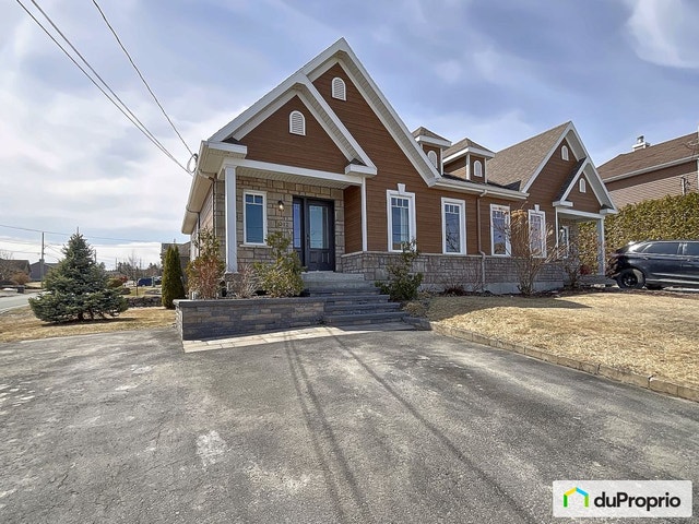 $319,000 - Semi-detached for sale in St-Elzear-de-Beauce — photo 1