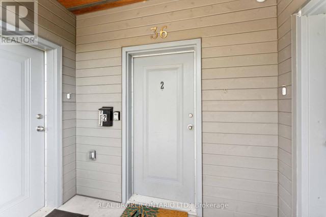2 - 36 ONTARIO STREET Ottawa, Ontario in Long Term Rentals in Ottawa - Image 2