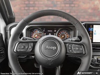 This Jeep Gladiator delivers a Regular Unleaded V-6 3.6 L/220 engine powering this Automatic transmi... (image 8)