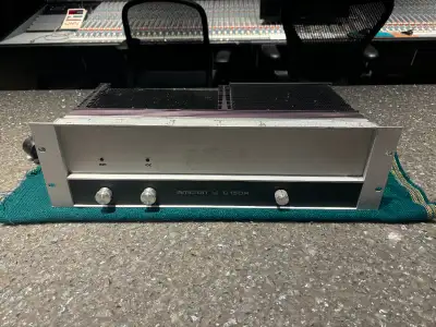 Vintage Crown D150A Stereo Power Amplifier, View more