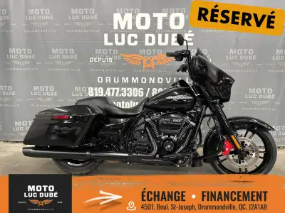 2017 Harley-Davidson FLHX Street Glide Harley-Davidson FLHX Street Glide 2017 37 327 KM MOTO CANADIE...