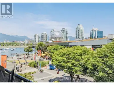 Live the Ultimate Waterfront Lifestyle at The Shoreline - Olympic Village Discover the perfect blend...