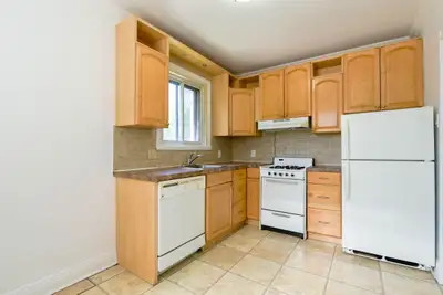 3 bedroom for rent, September 1, Cote-St-Catherine - ID 2860