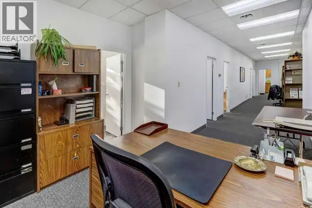 204, 4603 Varsity Drive NW Calgary, Alberta in Commercial & Office Space for Sale in Calgary - Image 4
