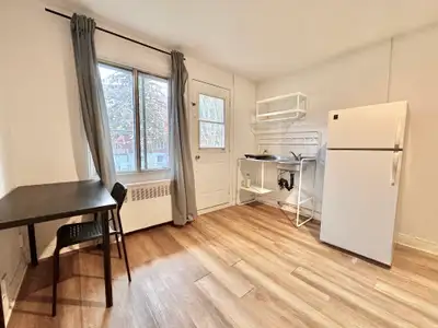 chambre à louer-chambre-room for rent-room-cote des neiges-cdn-tout inclus-meublé-furnished-all incl...