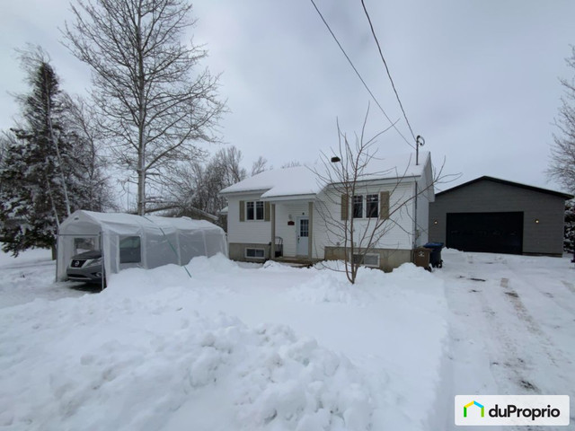 500 000$ - Bi-génération à vendre à St-Alexandre-D'Iberville dans Maisons à vendre  à Longueuil/Rive Sud