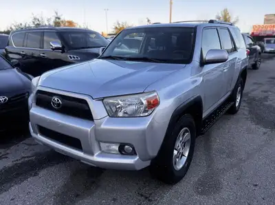 Just arrived! Beautiful silver metallic on cloth black Fabric 2011 Toyota 4Runner SR5 4WD. Clean car...