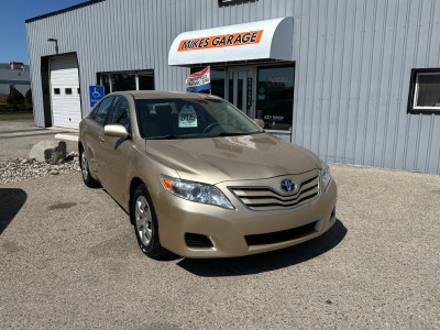 2011 TOYOTA CAMRY LE - 2.4L 4cyl.