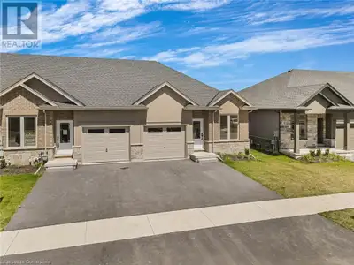 POLICELLA Homes welcomes you to their latest townhouse development in Welland. This newly finished b...