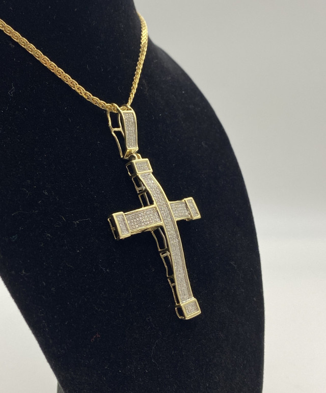 10K 2 Tone Gold 12.20GM 0.75ct. Diamonds Cross Pendant $1,925 in Jewellery & Watches in Mississauga / Peel Region - Image 3