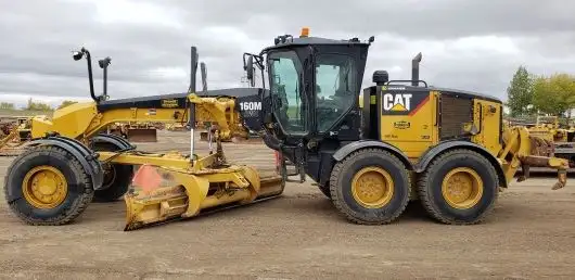 160M AWD - 2015 in Heavy Equipment in Saskatoon - Image 4