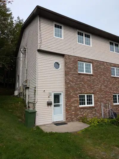 Freshly painted townhouse situated on the end of a quiet cul-de-sac in Cole Harbour. Short walk to C...