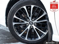 Recent Arrival! Wind Chill Pearl 2019 Toyota Camry Hybrid SE FWD CVT 2.5L I4 DOHC 16V APPLE CAR PLAY... (image 8)