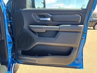 This Ram 1500 boasts a Intercooled Turbo Diesel V-6 3.0 L/182 engine powering this Automatic transmi... (image 8)