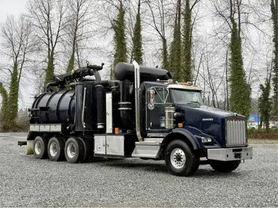 Abenante Motor Group (SK) 2018 Kenworth T800 Vacuum Truck Cummins ISX 15L 565hp Eaton Fuller 18 Spee...