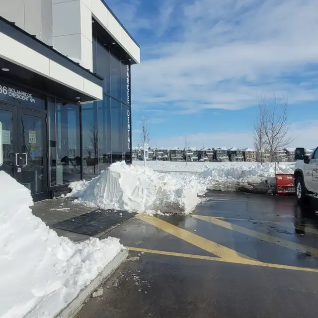 Affordable snow removal63347532409345123