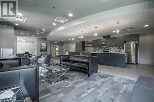 90 CHARLTON AVENUE WEST Unit# 409 Hamilton, Ontario62863787733890123