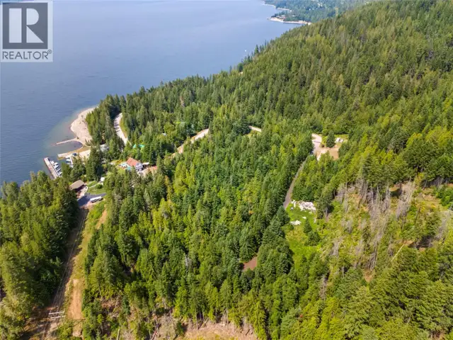 13180 Lockhart Road Boswell, British Columbia in Land for Sale in Nelson - Image 2