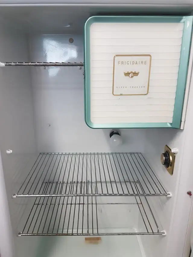 Fridge and Freezer. Antique by Westinghouse in Hobbies & Crafts in City of Toronto - Image 5