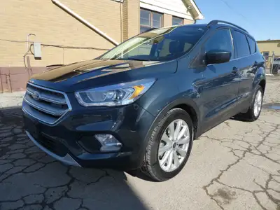 NEW ARRIVAL, FULLY LOADED, ALL POWER OPTIONS, NAVIGATION, REAR CAMERA, LEATHER, PANORAMIC SUNROOF ,...