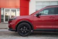 Tires - Rear Performance,Power Steering,Sun/Moonroof,Aluminum Wheels,4-Wheel Disc Brakes,Generic Sun... (image 5)