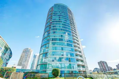 506-6088 Willingdon Avenue Welcome to The Crystal! Located at 6088 and 6028 Willingdon Avenue in Bur...