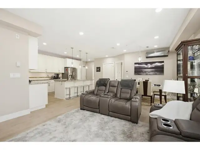 401 32445 SIMON AVENUE Abbotsford, British Columbia in Condos for Sale in Abbotsford - Image 11