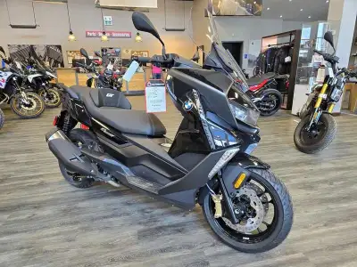 2024 BMW C 400 GT Triple BlackACROSS THE CITY AND FAR BEYOND A vibrant metropolis. Novelty around ev...