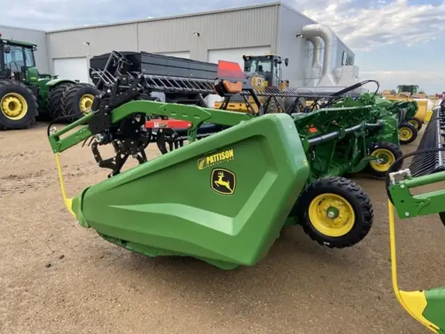 2025 John Deere HDR 50 in Farming Equipment in Swift Current - Image 5