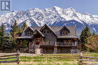 1360 COLLINS ROAD Pemberton, British Columbia