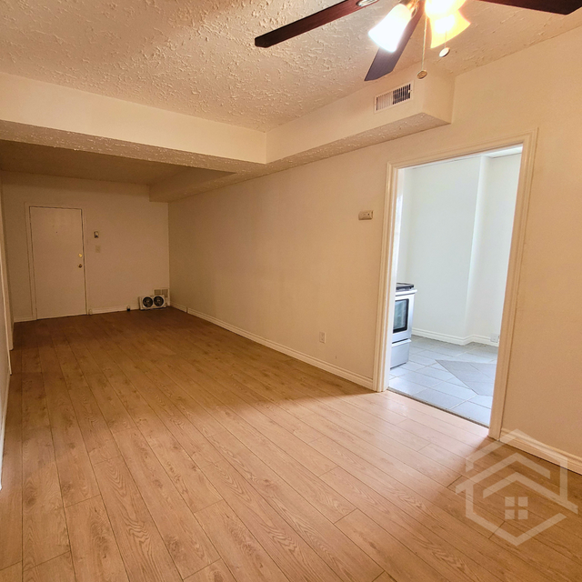 2-Bedroom Apartment in the Heart of Woodstock! in Long Term Rentals in Woodstock - Image 3