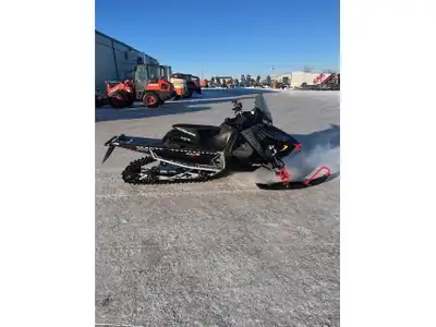 2017 Polaris 800 ASSAULT NICE LOCAL TRADE, BOUGHT NEW FROM S.A.R. ELECTRCI START SERVICED AND READY...