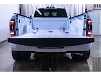 **ONE OWNER - ACCIDENT FREE** ORIGINAL FACTORY PRICE $100,030 212 KM This 2024 Ram 3500 4x4 Crew Cab... (image 9)