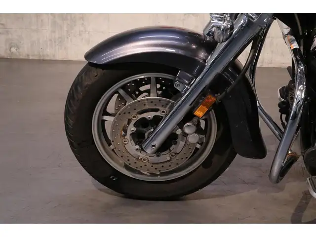 2015 Yamaha ROADSTAR SILVERADO S in Sport Touring in Ottawa - Image 9