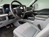 Kijiji Engine: 8 Cylinder Engine 6.7L Safety Equipment ABS And Driveline Traction Control Side Impac... (image 9)