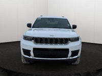 SPECIAL OFFER! Cloth Seats, Heated Front Seats, Heated Steering Wheel, 8.4 Touchscreen Display, Appl... (image 6)